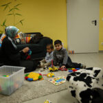 Kinderbetreuung während eines Deutschkurses für Erwachsene